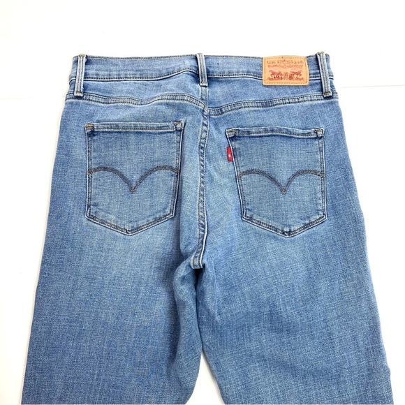 LEVI’S 314 Shaping Straight High Rise Jeans in Light Washed - Picture 5 of 9